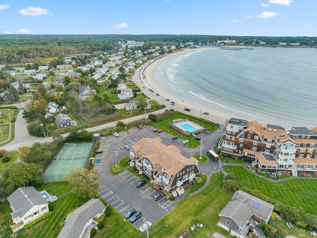 143 Beach Avenue 205, Kennebunk, ME 04043 — exterior