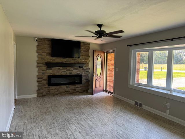 3404 CHURCHVILLE RD, Aberdeen, MD 21001