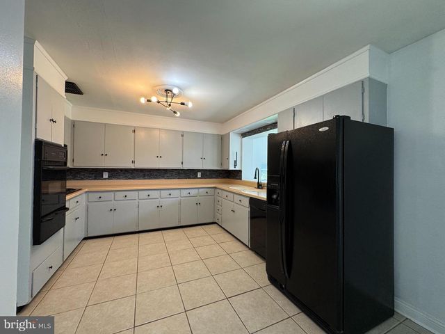3404 CHURCHVILLE RD, Aberdeen, MD 21001