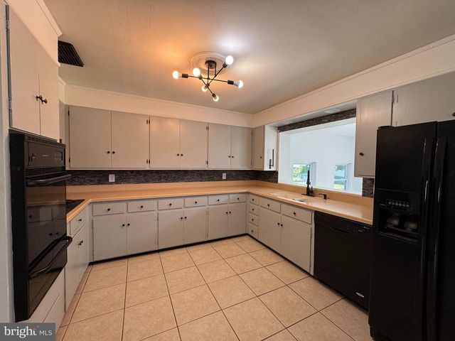 3404 CHURCHVILLE RD, Aberdeen, MD 21001