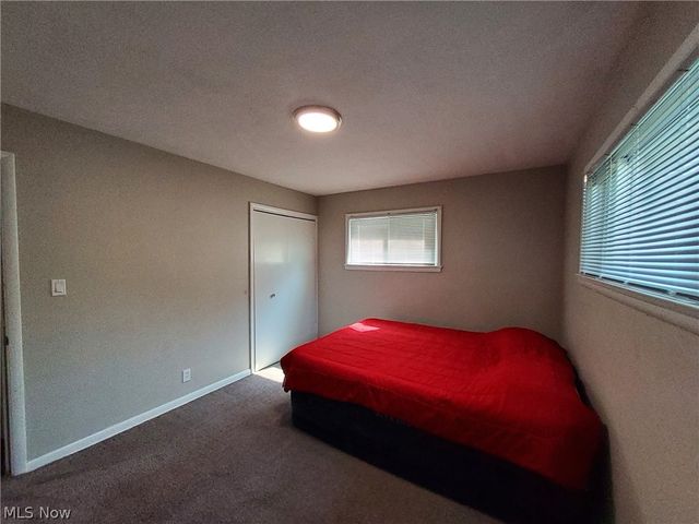 4113 Stonehaven Road, Cleveland, OH 44121