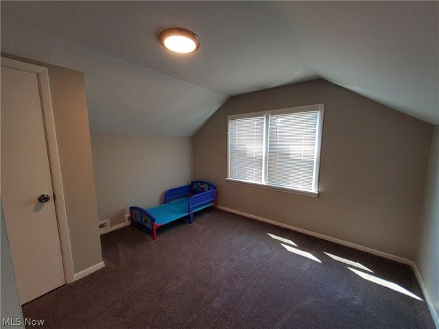 4113 Stonehaven Road, Cleveland, OH 44121