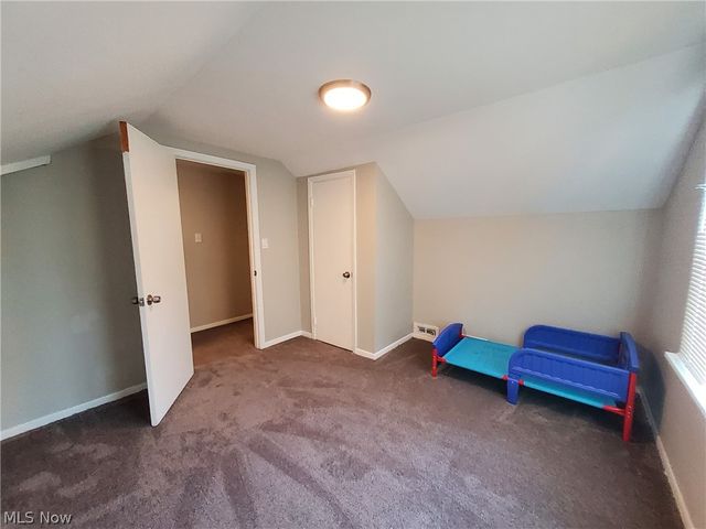 4113 Stonehaven Road, Cleveland, OH 44121