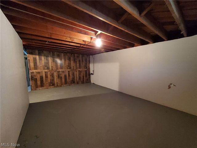 4113 Stonehaven Road, Cleveland, OH 44121