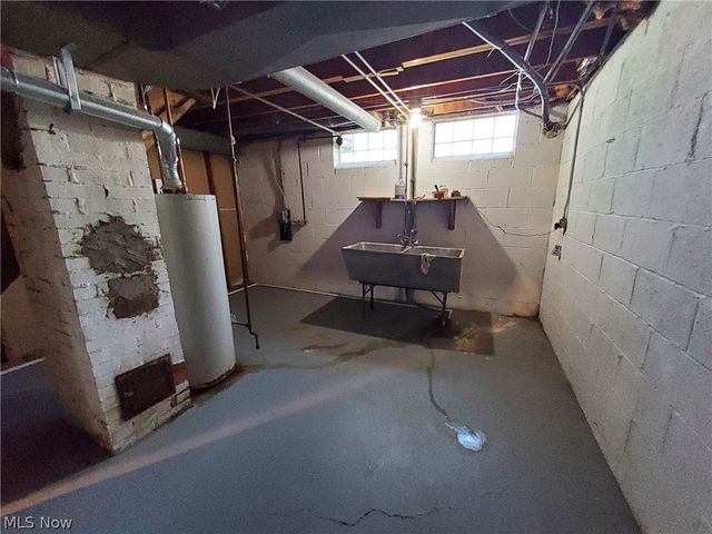 4113 Stonehaven Road, Cleveland, OH 44121