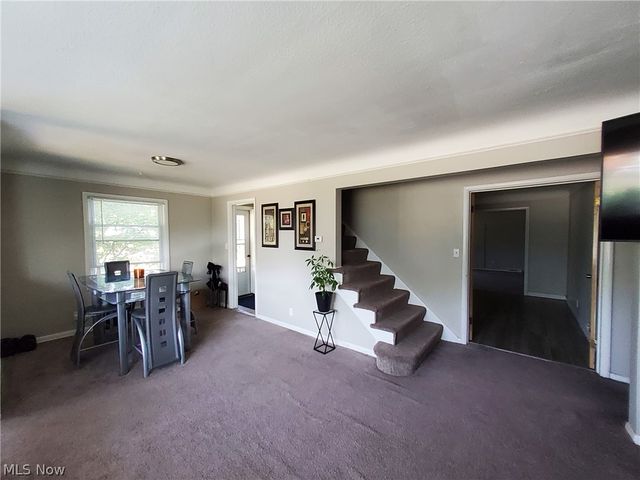 4113 Stonehaven Road, Cleveland, OH 44121