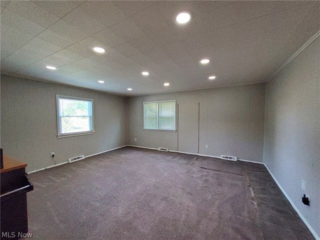 4113 Stonehaven Road, Cleveland, OH 44121