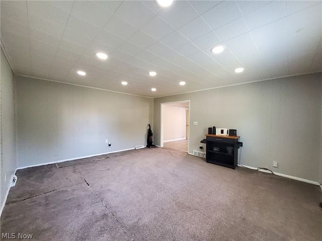 4113 Stonehaven Road, Cleveland, OH 44121