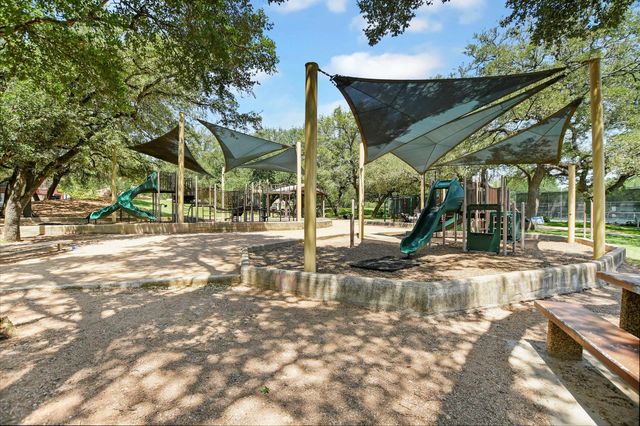 6808 Luckenbach LN, Austin, TX 78729