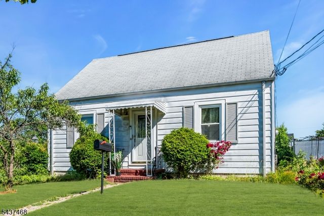 7 Washington Ave, Elmwood Park Boro, NJ 07407