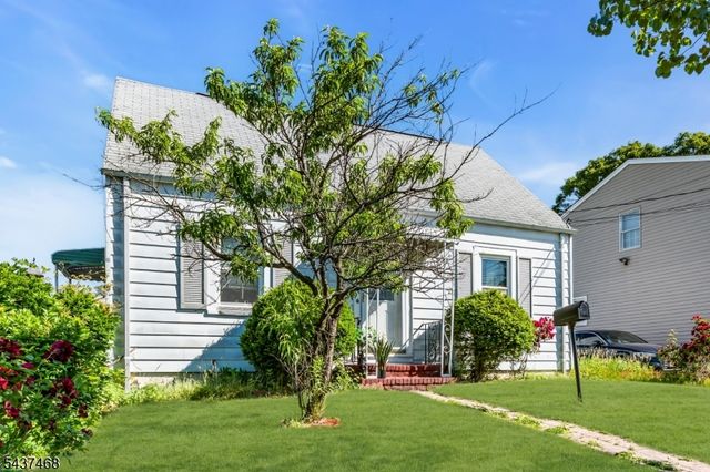 7 Washington Ave, Elmwood Park Boro, NJ 07407
