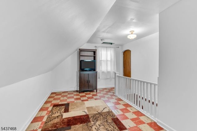 7 Washington Ave, Elmwood Park Boro, NJ 07407