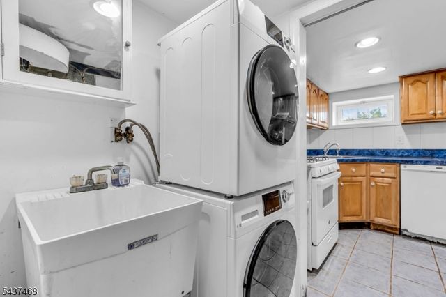 7 Washington Ave, Elmwood Park Boro, NJ 07407