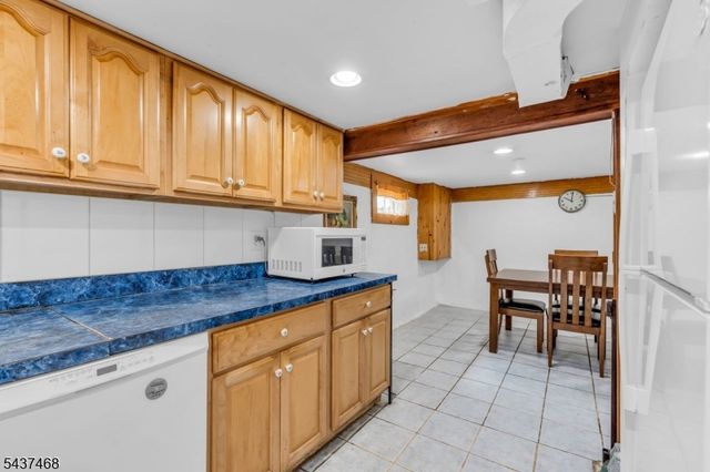 7 Washington Ave, Elmwood Park Boro, NJ 07407