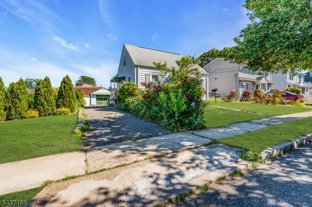 7 Washington Ave, Elmwood Park Boro, NJ 07407