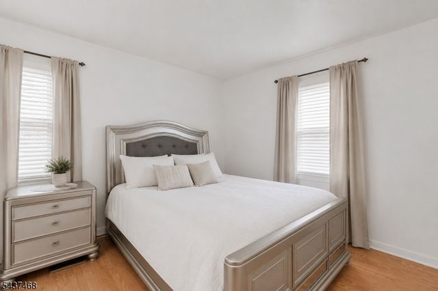 7 Washington Ave, Elmwood Park Boro, NJ 07407