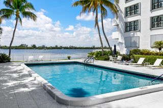 2860 S Ocean Boulevard 205, Palm Beach, FL 33480