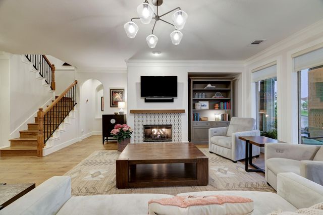 1014 Harbour Sands Drive, Houston, TX 77094