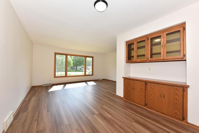 9141 N 60th STREET, Brown Deer, WI 53223