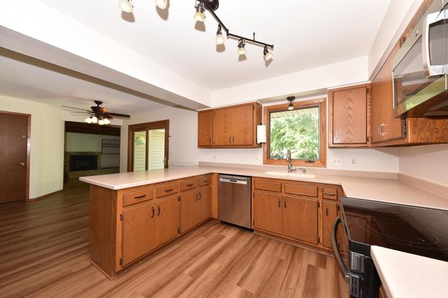 9141 N 60th STREET, Brown Deer, WI 53223