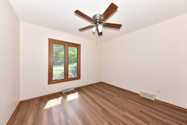 9141 N 60th STREET, Brown Deer, WI 53223