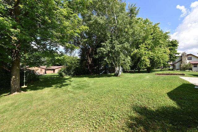 9141 N 60th STREET, Brown Deer, WI 53223