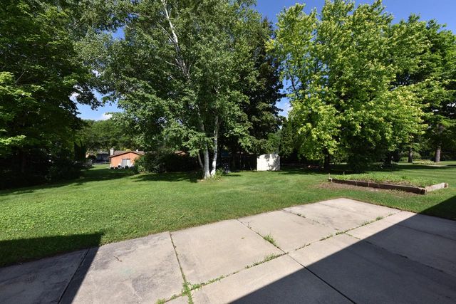 9141 N 60th STREET, Brown Deer, WI 53223