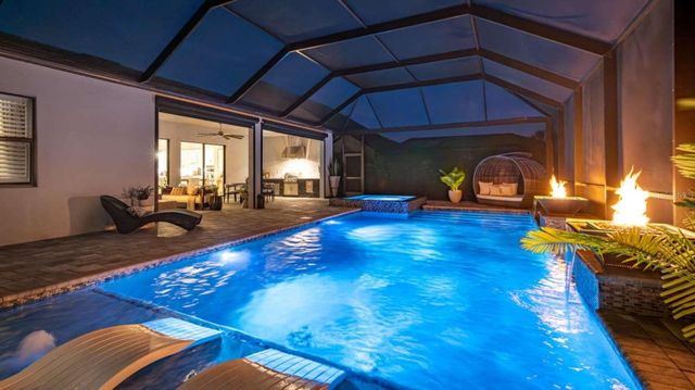 801 SEASCAPE PLACE, Sarasota, FL 34240