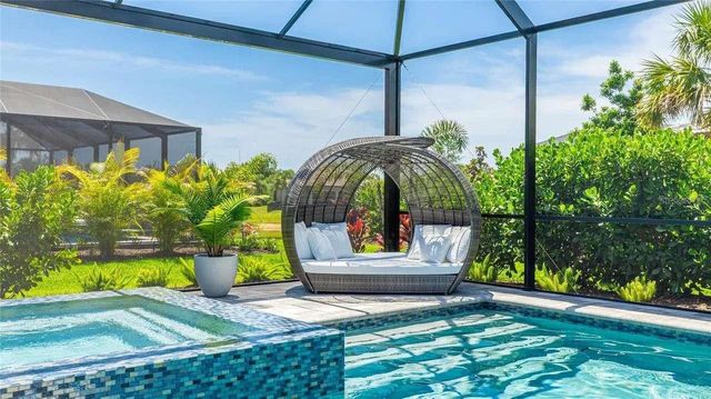 801 SEASCAPE PLACE, Sarasota, FL 34240