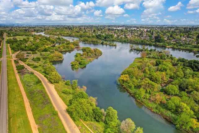 689 Morris Way, Sacramento, CA 95864