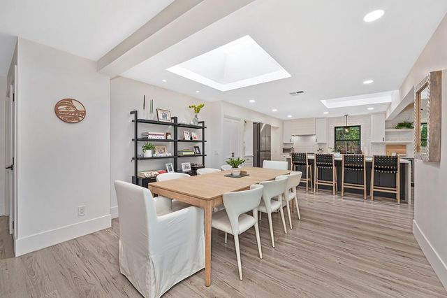 689 Morris Way, Sacramento, CA 95864