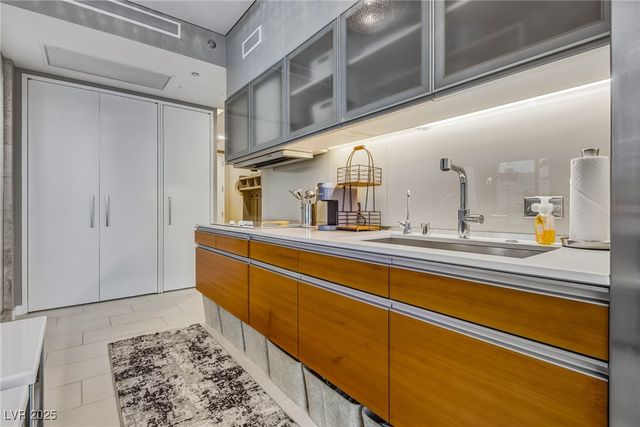 3722 Las Vegas Boulevard 706, Las Vegas, NV 89158