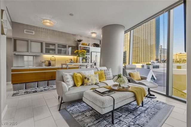 3722 Las Vegas Boulevard 706, Las Vegas, NV 89158