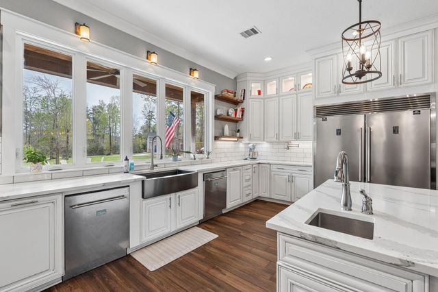 214 A Fm-1097 E, New Waverly, TX 77358