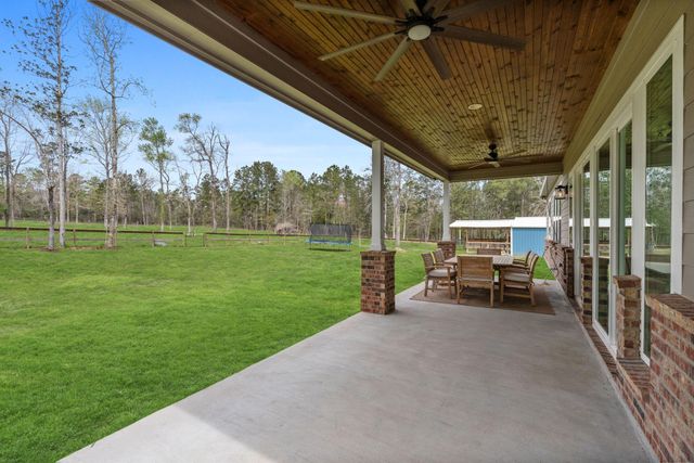 214 A Fm-1097 E, New Waverly, TX 77358