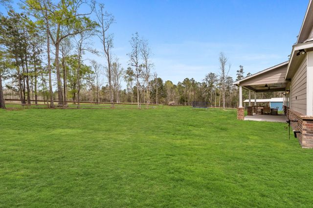 214 A Fm-1097 E, New Waverly, TX 77358