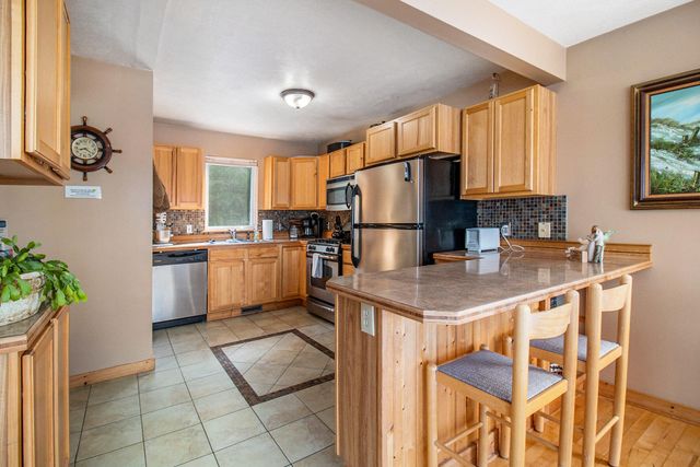 5293 W Monroe Road, Pentwater, MI 49449