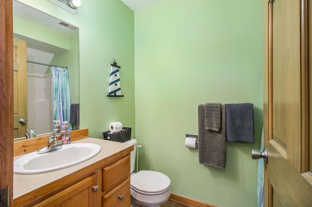 5293 W Monroe Road, Pentwater, MI 49449