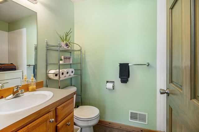 5293 W Monroe Road, Pentwater, MI 49449