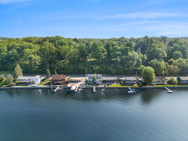 5293 W Monroe Road, Pentwater, MI 49449