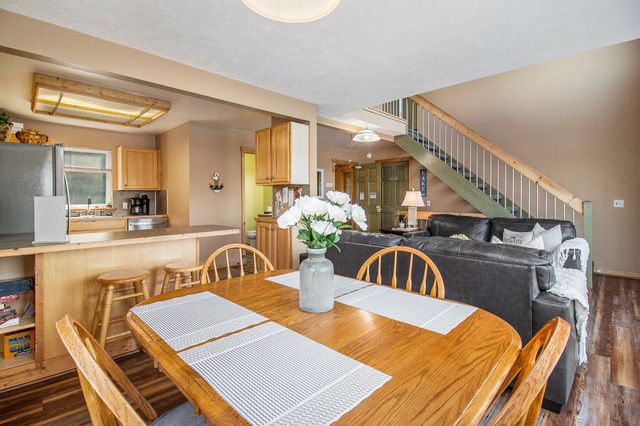 5293 W Monroe Road, Pentwater, MI 49449