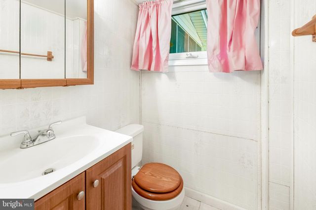 6026 BERKELEY AVE, Baltimore, MD 21209