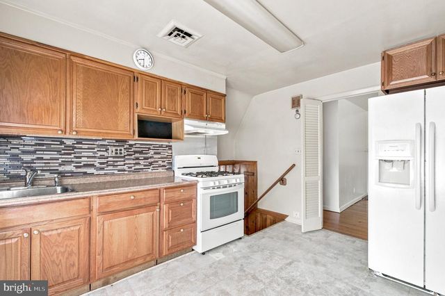 6026 BERKELEY AVE, Baltimore, MD 21209