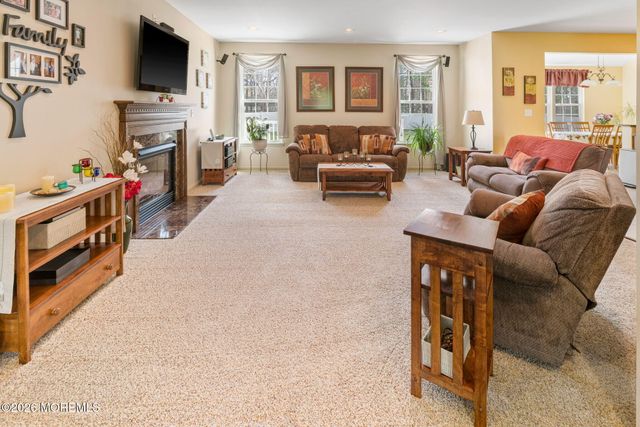 32 Carriage Way, Barnegat, NJ 08005