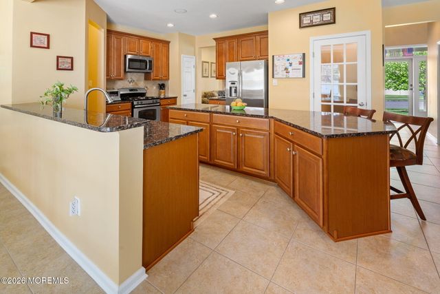 32 Carriage Way, Barnegat, NJ 08005