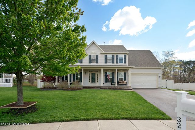 32 Carriage Way, Barnegat, NJ 08005