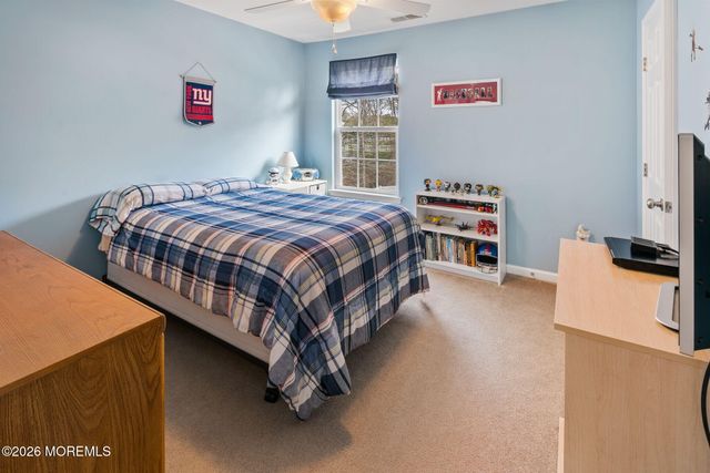 32 Carriage Way, Barnegat, NJ 08005