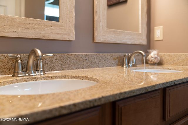 32 Carriage Way, Barnegat, NJ 08005