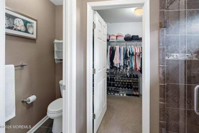 32 Carriage Way, Barnegat, NJ 08005