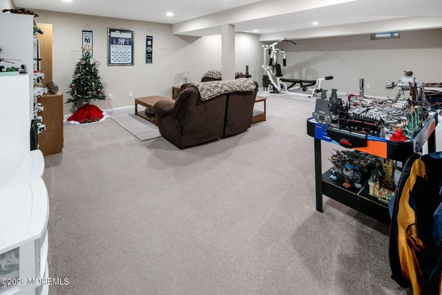 32 Carriage Way, Barnegat, NJ 08005